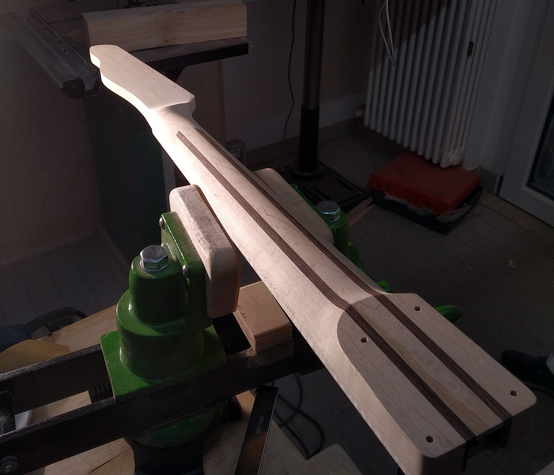 Build your own guitar online shaping the neck contour