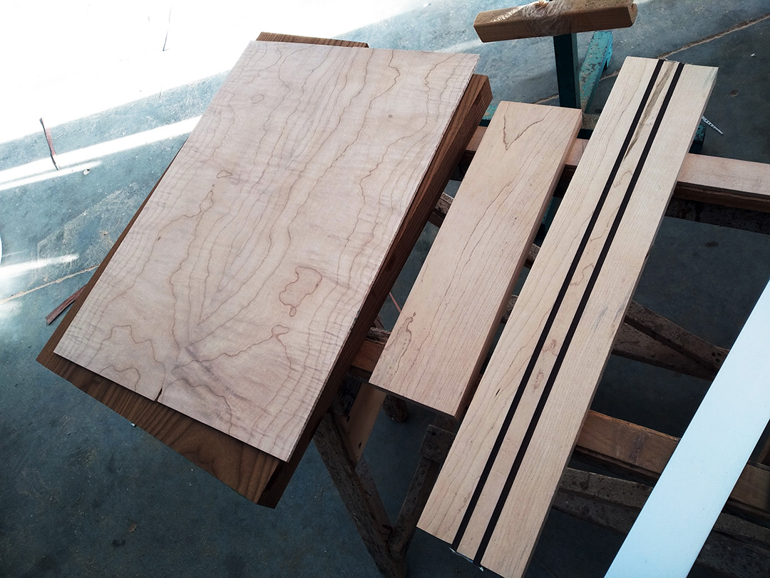 Build your own guitar online wood selection